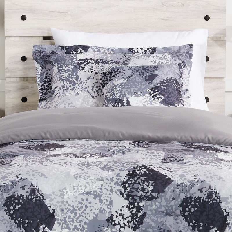 Caius 4-Piece Full/Queen Comforter Set