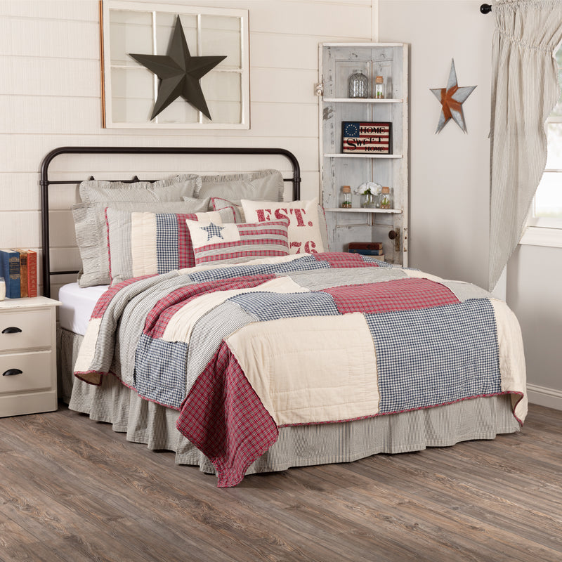 Antrim Coast Patch Luxury King Quilt - 120Wx95L