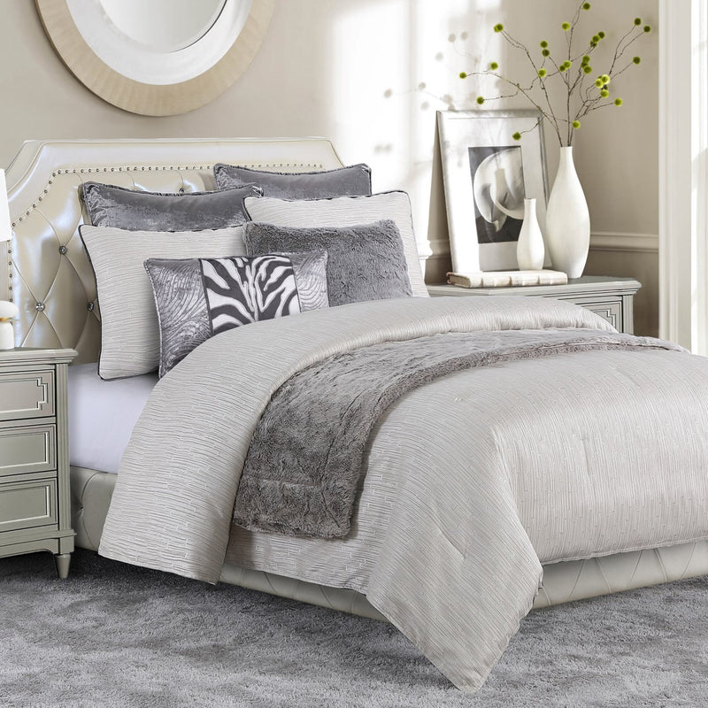 Dorest 4 Pc. Queen Comforter Set - Grey/Silver