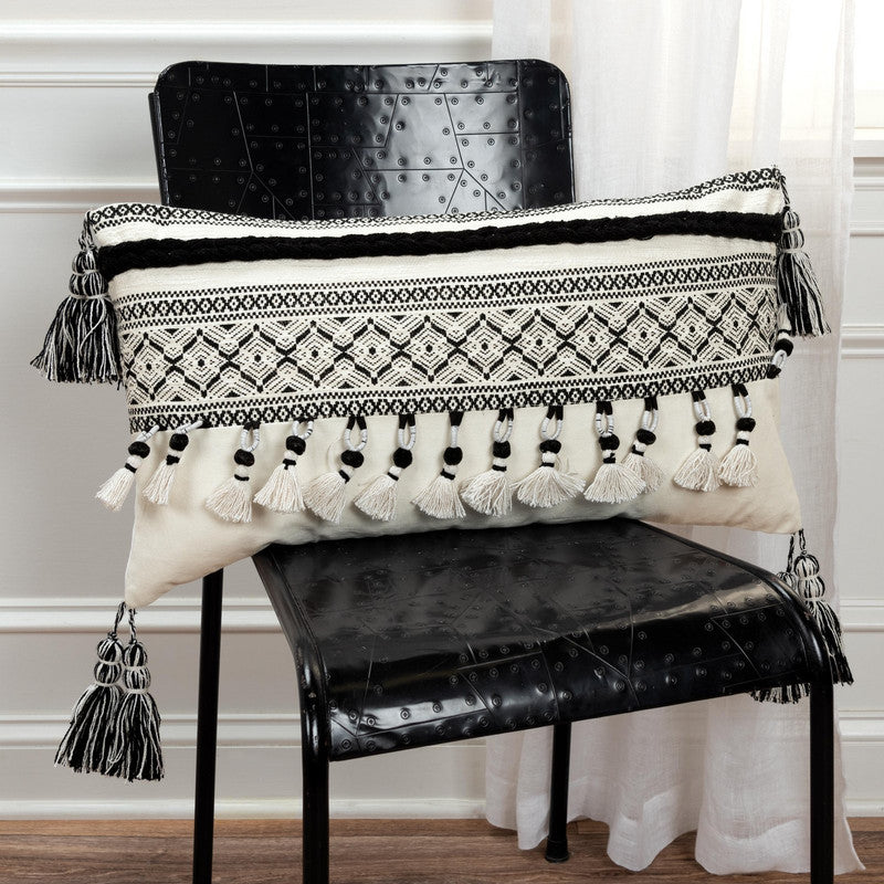 Ahanu IX 14 X 26 Decorative Cushion - Black/ Ivory