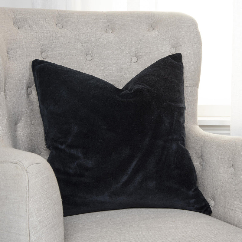 Blackie Solid 22 X 22 Decorative Cushion - Black