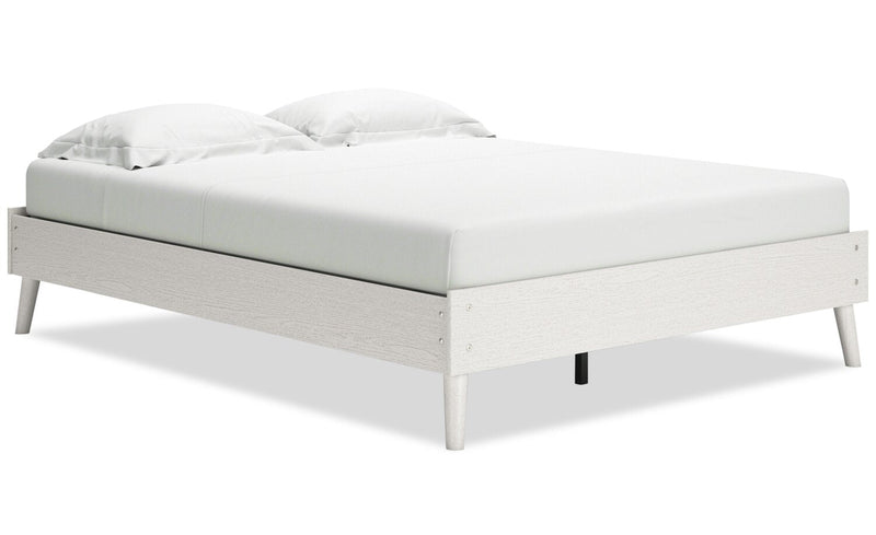 Caramat Queen Platform Bed - White