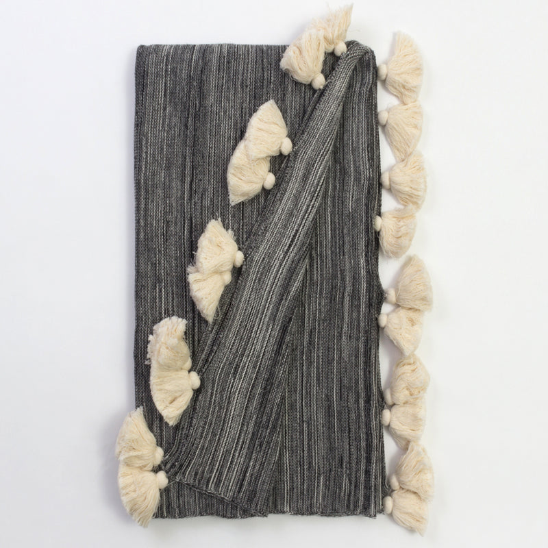 Flenu Throw - Soft Black/ Ivory